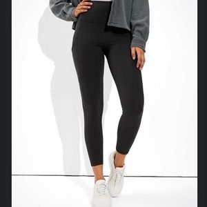 American Eagle The everything pocket legging